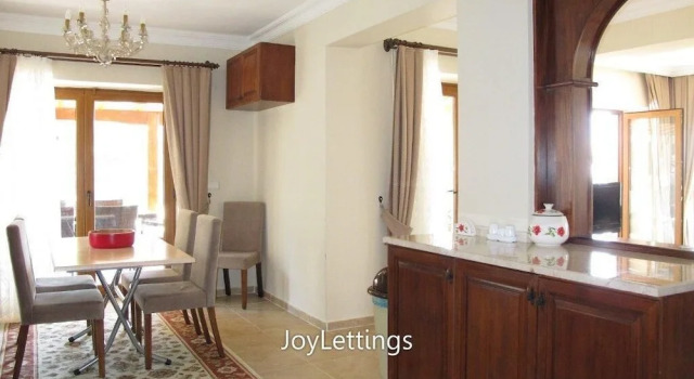 Вилла Villa FT11 by JoyLettings