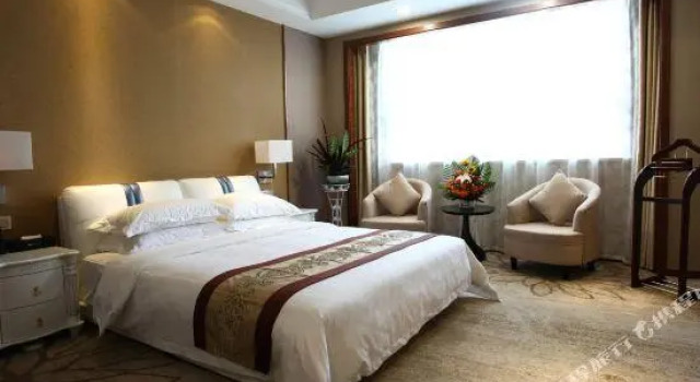 Люкс Business Phoenix Grand Hotel (Xianyang Yangling)