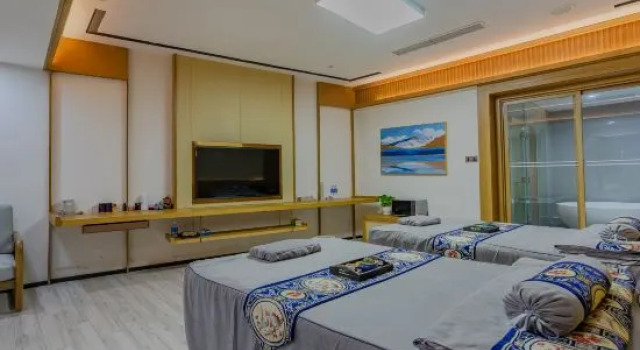 Wan Xiang Hot Spring Malong Courtyard, Book Hotel SPA-hoteller i Guiyang, SPA