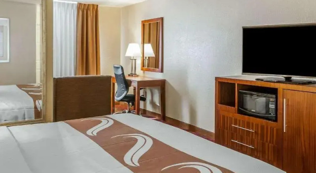 Люкс Quality Inn & Suites Albuquerque West