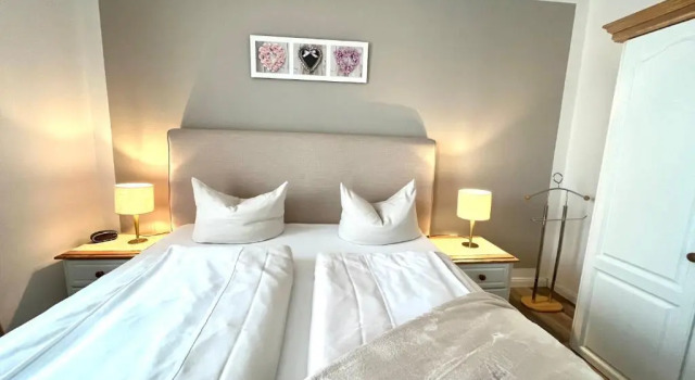 Landhotel Esen, Забронировать Отель Нойхарлингерзиль East Frisia