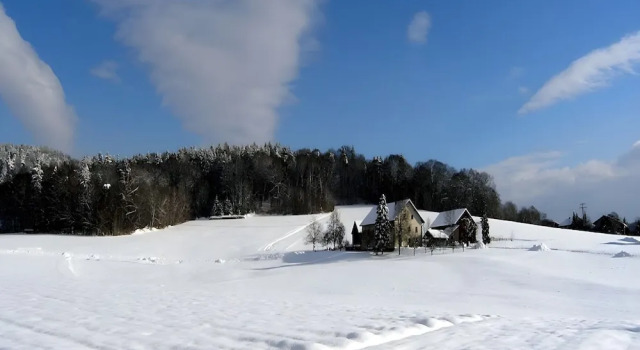 Апартаменты Apartment in Bavaria With Scenic Garden Views