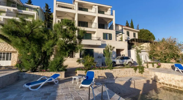 Апартаменты c 1 комнатой с балконом и с видом на море Apartments Regina Maris