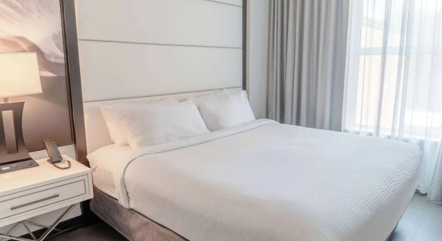 Номер Deluxe TRYP by Wyndham Savannah