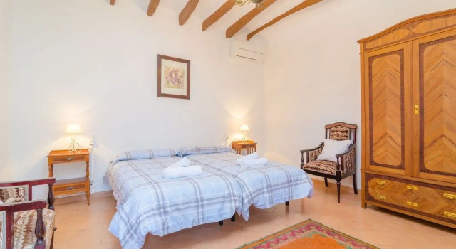 ES Poador, Book Hotel  