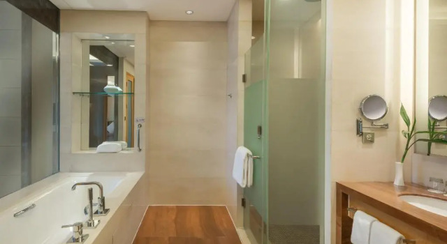 Двухместный номер Superior Crowne Plaza Yichang by IHG