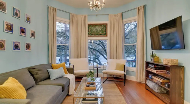 < 1 Mi to Moda Center: Walkable Portland Retreat!, Забронировать Дом для отпуска Виллы Портленда, рядом с Holladay Park, Вилла