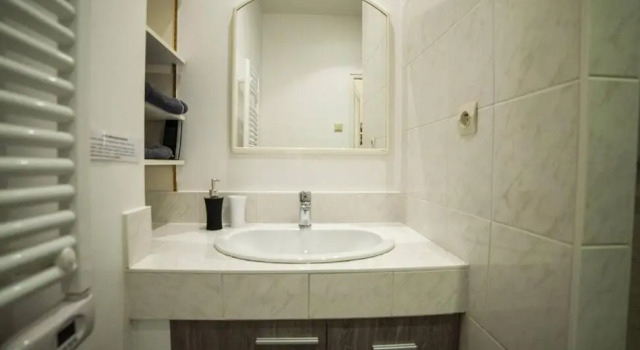 L'île d'Olive, appartement entier 2 à 4 personnes terrasse 25 m2 Besançon, proche CV, Micropolis et CHU, Rezervovat Apartmán Besançon Doubs