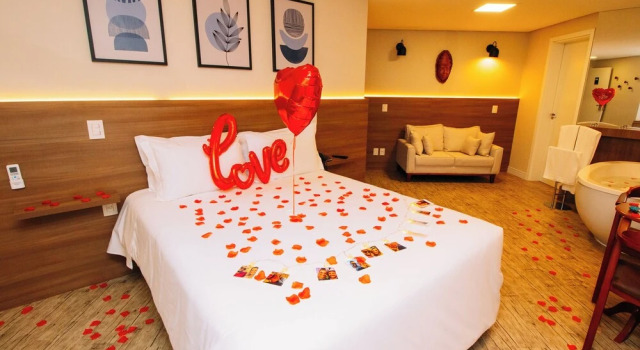 Люкс с балконом Augusta Centro Hotel