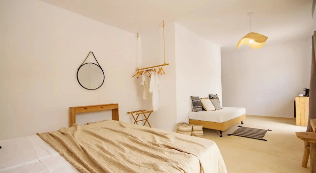 Люкс с видом на бассейн BOHOTEL Messonghi - Designer's Hotel