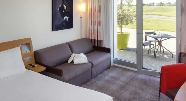 Двухместный номер Deluxe с видом на поле для гольфа Novotel Saint-Quentin en Yvelines