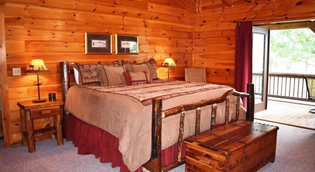 Wisteria Lodge, Book Feriehus Necowa Cove USA
