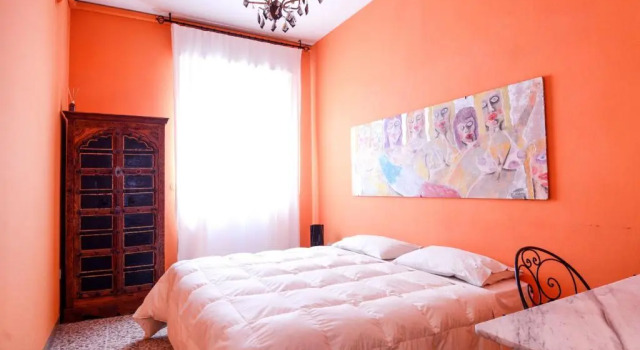 Апартаменты B&B Casa Fuori Casa - 200 mt dal casello autostradale, parcheggio gratuito, garage moto