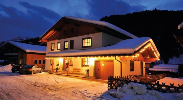 Beautiful Apartment in Kleinarl With 3 Bedrooms and Wifi