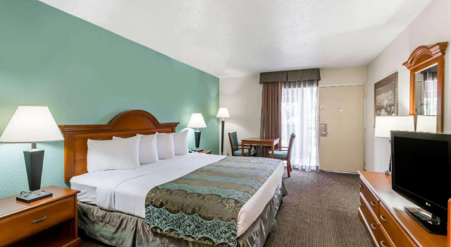 Двухместный номер Standard Baymont by Wyndham Sarasota