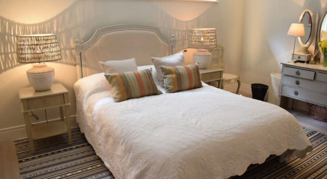2 Bedroom Garden Flat By Kings Road