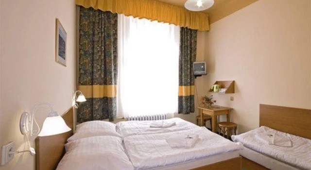 Sofia Hotel, Забронировать Отель Отели Праги с парковкой, рядом с Намести Миру, Парковка