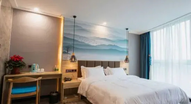 Люкс Business Leader Guesthouse