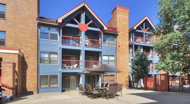 Charming 2br Steps To Snow-capped Adventures + Main St 2 Bedroom Condo by RedAwning