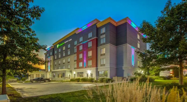 Кровать в общем номере Holiday Inn Express & Suites - Woodstock, ON CANADA