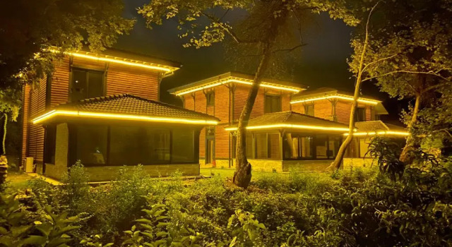 ZK Wooden Village, Varaa Hotelli Hotellit Marmara-alue pysäköinnillä, Pysäköinti