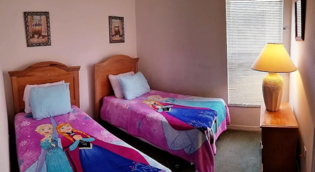 LKB4705AW Lake Berkley - Four Bedroom Home, Rezerwuj Hotel Kissimmee Kissimmee
