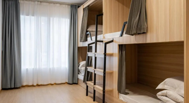 Кровать в общем номере Dayin Youth Hostel - East Nanjing Road & Peoples Square & The Bund