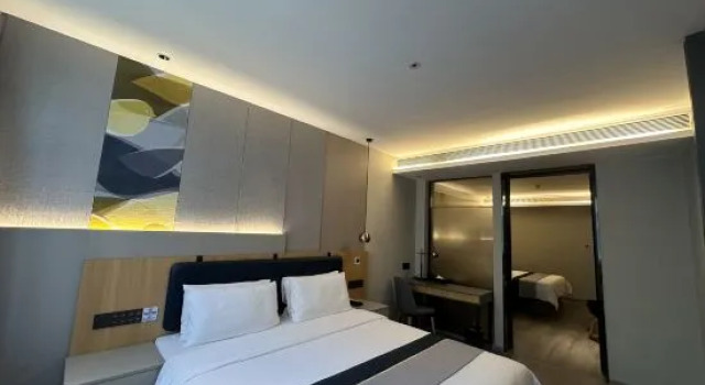 Люкс Homeinn Selected Hotel (Longkou Huang County Avenue Zhenhua Commercial Building)