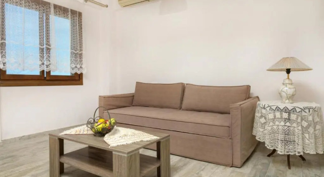 Danai House, Book Hotel  