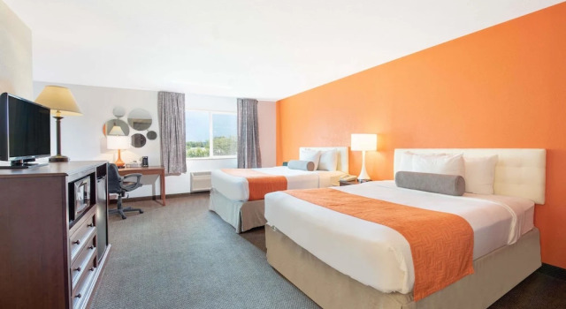 Люкс c 1 комнатой Howard Johnson by Wyndham Oacoma Hotel & Suites