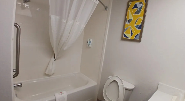 Четырёхместный номер Standard Цокольный этаж Comfort Inn near Downtown & Blue Ridge PKWY