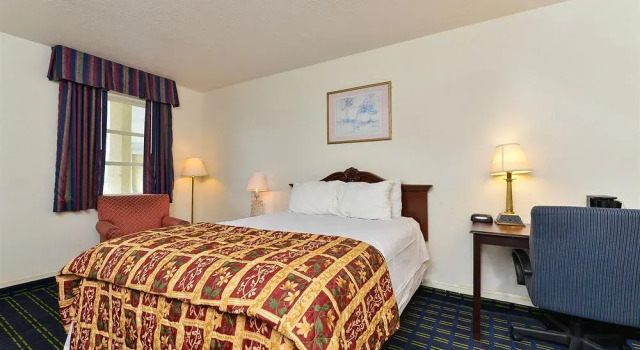 Days Inn, Prenota Hotel Hotel a Virginia con parcheggio, Parcheggio