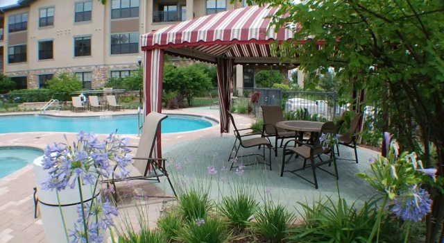 Номер Standard 3 Bed 3 Bath Pool View High End Corner Condo