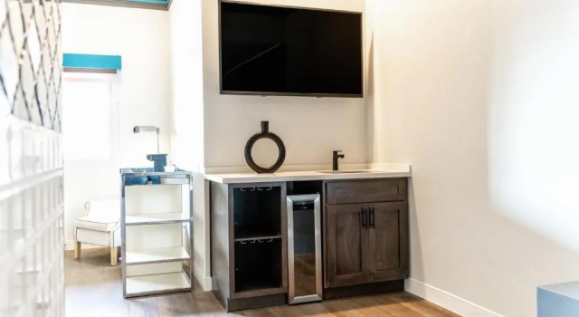 Aspire Inn Studios & Spas