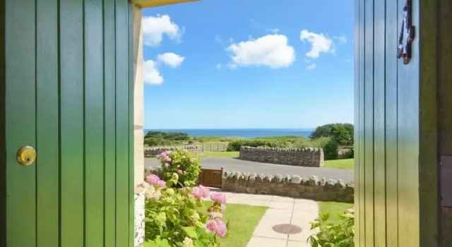 Ottoline Cottage, Book Vacation Home Craster Northumberland