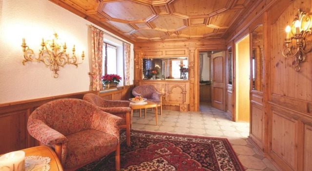 Hotel Kristall, Book Hotel Hotels in Vorarlberg with Parking, Parking