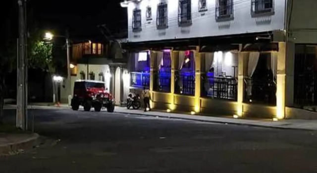 Hotel Villa, Забронировать Отель Отели Сан-Сальвадора с парковкой, Парковка