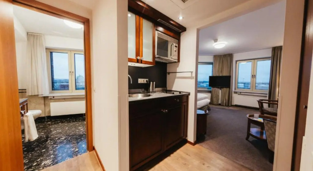 Lindner Hotel Frankfurt Main Plaza, part of JdV by Hyatt, Забронировать Отель Отели Франкфурт-на-Майне по системе «всё включено», рядом с Frankfurter Kunstverein, Всё включено