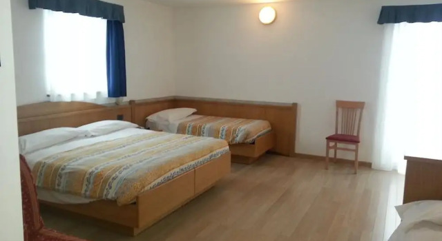 Трёхместный номер Standard с видом на горы Hotel Panorama