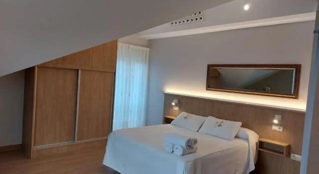 Mirador do faro Touriñan, Book Hotel Muxia 