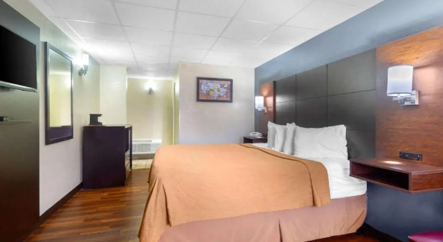 Номер Standard Econo Lodge Inn & Suites Gatlinburg at the Convention Center