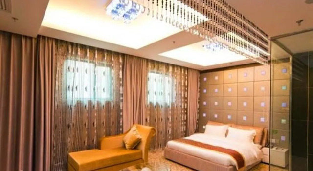 Kaiyi Hotel, Book Hotel Huli 