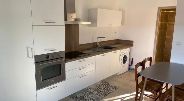 Location gîte campagne en Provence - Vaucluse, Prenota Hotel Hotel a Alvernia con parcheggio, Parcheggio