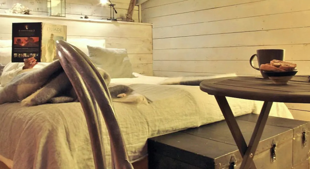 Terre des Baronnies. Cabanes, Réserver Chambre d'hôtes Ribeyret France
