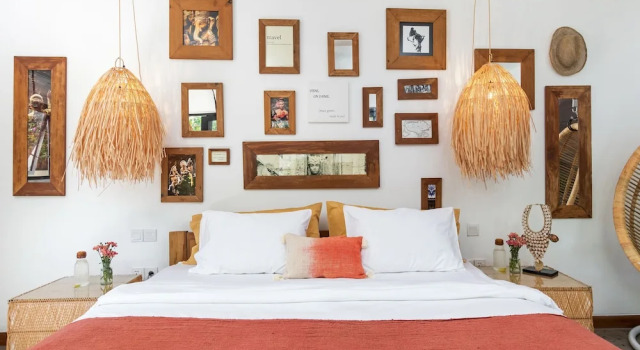 Villa Lora by Villa Finder