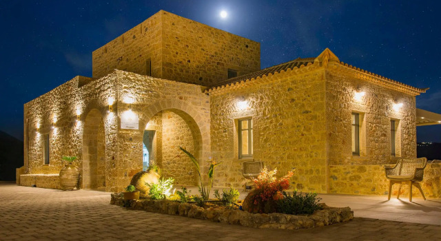 Akrolithi Boutique Hotel