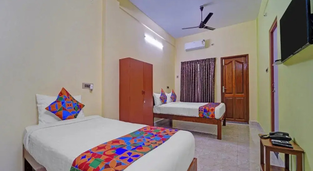 Номер Premium Fabhotel Martine Residency - French Colony, 5 Mins from Rock Beach