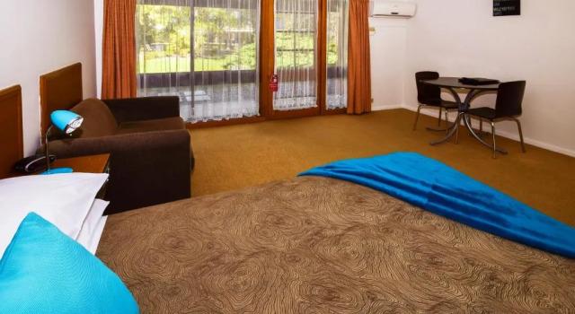 Двухместный номер Standard с видом на сад River Country Inn