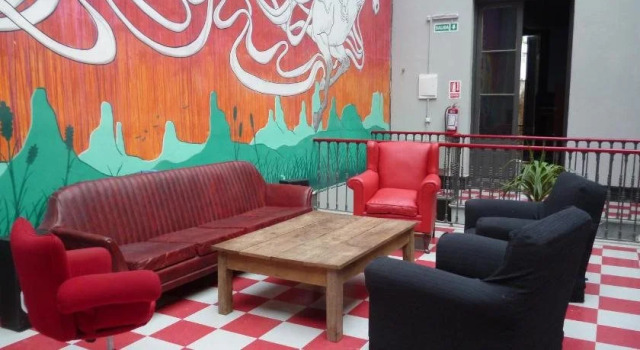 Caballo Loco - Hostel, Prenota Ostello Ostelli a Montevideo, vicino a Cagancha Square, Ostello