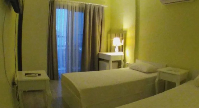 Lals Otel, Забронировать Отель Отели Урла с парковкой, Парковка